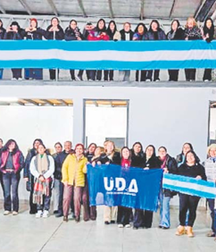 Necesitamos formarnos para aplicar la IA en el aula porque llegó para quedarse