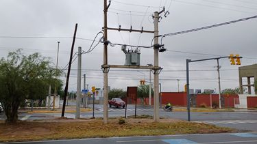 vecinos de parque la gruta estan sin energia por fallas en un transformador