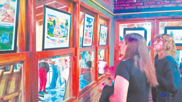 dos artistas plasticos exponen en lo de lalo