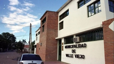 valle viejo ordena una investigacion interna por el uso de un camion municipal en un predio privado