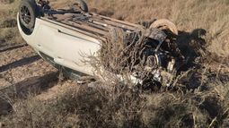 Desastre. La parte delantera quedó prácticamente destruida.