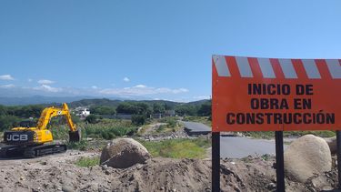 comenzo la obra del puente en el camino de la virgen