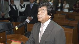 Oscar Vera no tiene contrato como asesor de Trabajo