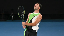En una final apasionante, Alcaraz le ganó a Djokovic y se consagró campeón del Abierto de Australia