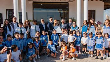 300 escuelas de rurales recibiran antenas para acceder a internet