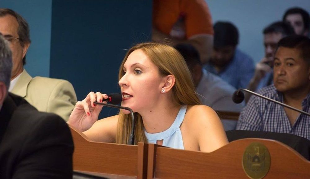 Natalia Saseta pidió celeridad para que se resuelva su desafuero