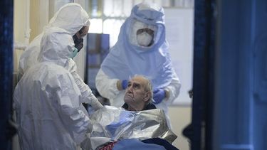 Coronavirus: se registraron 10.621 nuevos contagios y 379 muertes