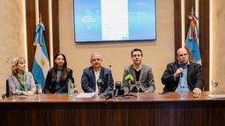 Presentación. Con la presencia del gobernador y el director de OSEP.