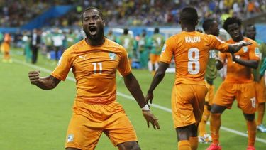 drogba revoluciono el partido y costa de marfil le gano a japon