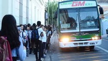 comienza a regir el aumento del boleto urbano a $45