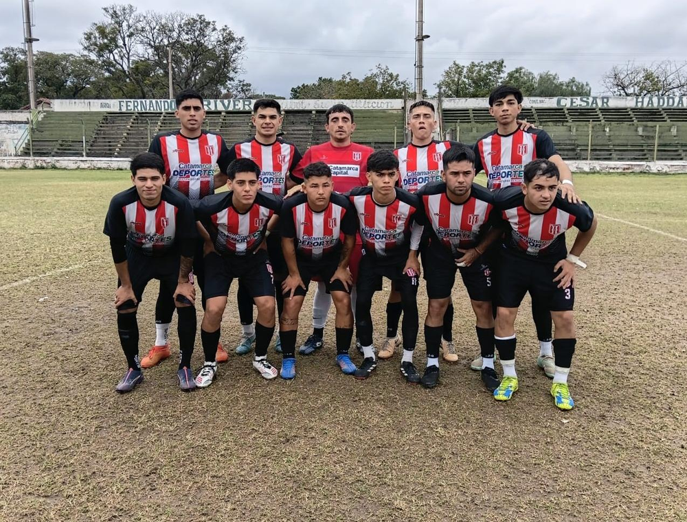 Estudiantes de La Tablada. Igualó con Vélez