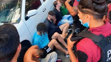 aberrante: seis hombres se turnaban para violar a una joven