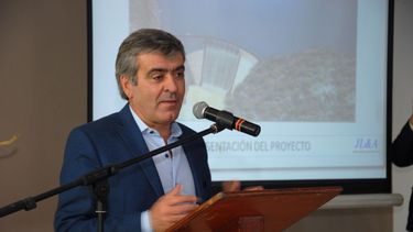 denuncian a cano por sospechas de coima