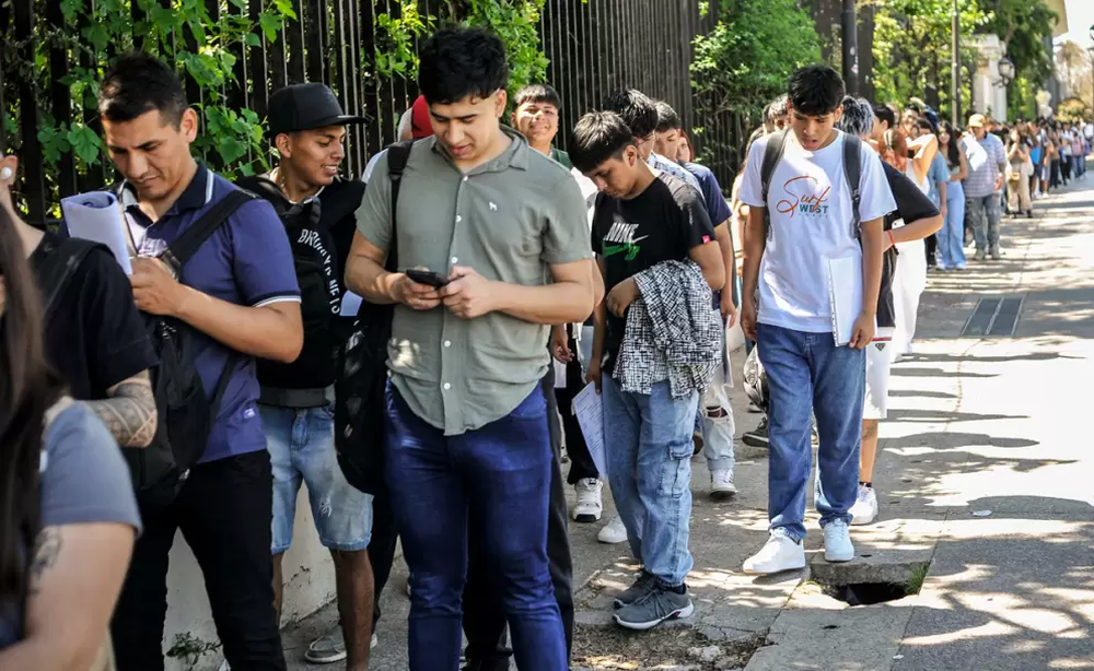 El desempleo en Argentina subió al 7,9% en el segundo trimestre y alcanzó a 1,8 millones de personas