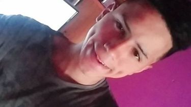 Mujer policía de 20 años mató a un joven de 19 que quiso robarle