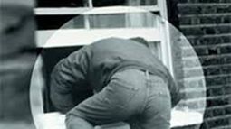 Intentó entrar en una casa y lo agarraron