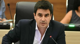 Desde Unión por la Patria cuestionaron el accionar de los libertarios contra Facundo Manes