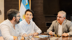 Jalil recibió a una empresa china interesada en vender maquinaria a la Provincia Jalil recibió a una empresa china interesada en vender maquinaria a la Provincia