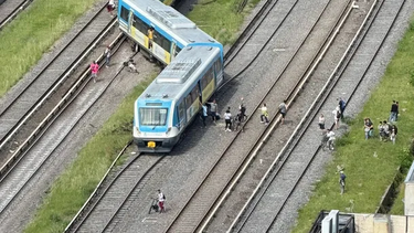 descarrilo una formacion del tren sarmiento en liniers