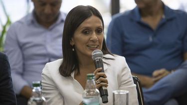 el exseleccion que felicito a sylvia jimenez por su presidencia en la liga