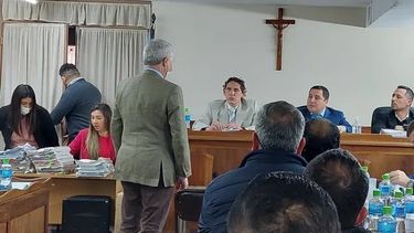 Se reanuda el debate después de un nuevo cuarto intermedio.&nbsp;