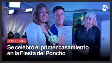 Se celebró el primer casamiento en la Fiesta del Poncho