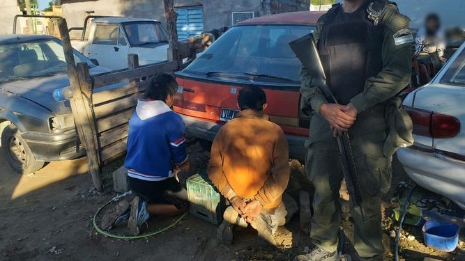 Desbaratan una banda vinculada a la venta de drogas: hay 15 arrestados