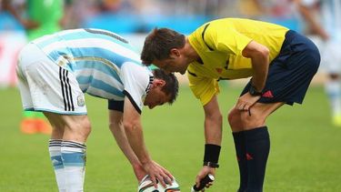 nicola rizzoli dirigira la final entre argentina y alemania