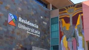 Residencia Universitaria: dos estudiantes recibidos