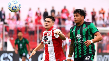 Instituto le ganó sobre la hora a San Martín de San Juan y se metió en zona de playoff