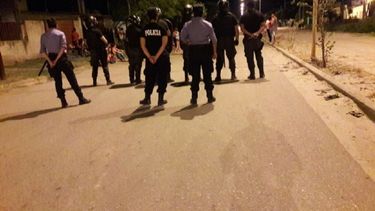 Cien personas intentaron usurpar terrenos en Valle Viejo: fueron desalojados