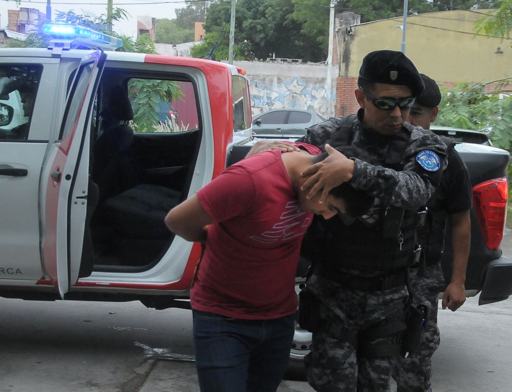 Detenido. El policía Miranda tiene el cargo de oficial inspector.