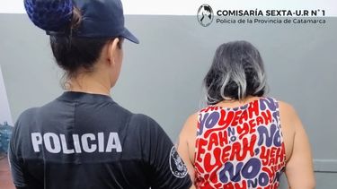 aprehendieron a una mujer acusada de agredir y amenazar a su pareja en la capital