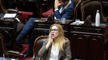 familiares de victimas piden que el congreso expulse a lemoine por burlarse de los vuelos de la muerte