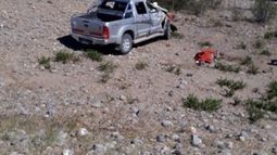 Murió un hombre de 21 años al volcar su camioneta sobre la ruta nacional 40