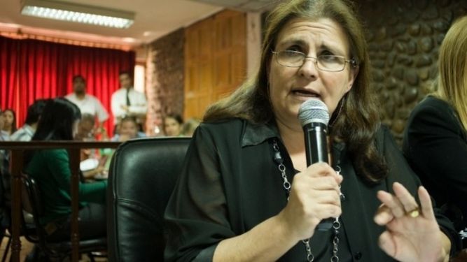 Colombo, sobre la postura de Blas: “Hubiera deseado que, como mujer, votara a favor”