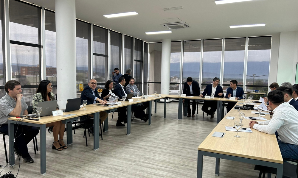 Se desarrolló el primer encuentro de empresas públicas mineras de la región