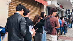 Casi el 37% de los jóvenes vive por debajo de la línea de la pobreza y no logra acceder al primer trabajo formal