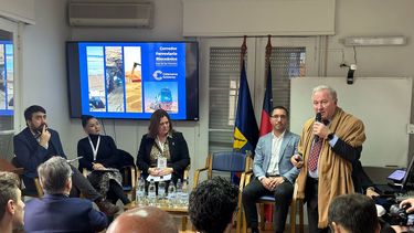 dusso expuso en chile sobre los beneficios del corredor bioceanico para la region
