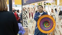 Maestros artesanos y escultores destacados participarán en la Fiesta del Poncho