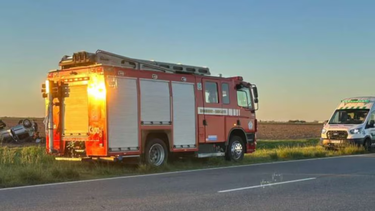 Volcó un auto y falleció un bebé de 28 días