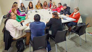 docentes se reunieron con funcionarios para tratar pautas salariales