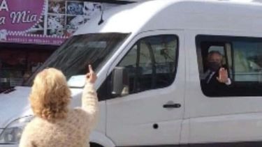 lo hice desde el dolor, hablo la jubilada que le hizo un gesto obsceno a fernandez