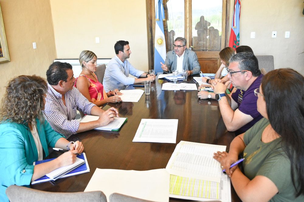 Reunión. De Jalil con los ministros.&nbsp;