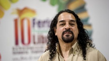 El Fondo Nacional de las Artes distinguió al escritor Aníbal Albornoz Ávila