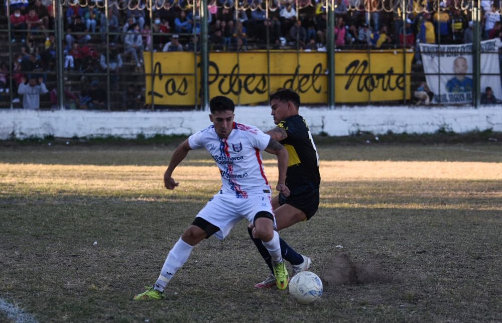 San Lorenzo se trepó a la cima